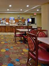 Hotel Holiday Inn Express Hotel & Suites Greensboro photo 4