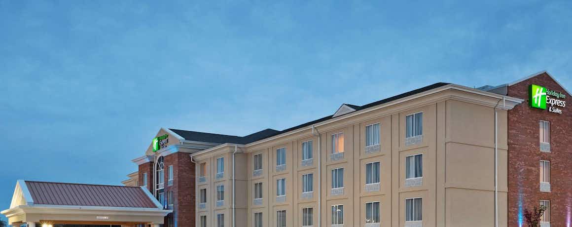 Holiday Inn Express Hotel & Suites Greensboro, Greensboro - HotelTonight