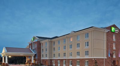 Holiday Inn Express Hotel & Suites Greensboro