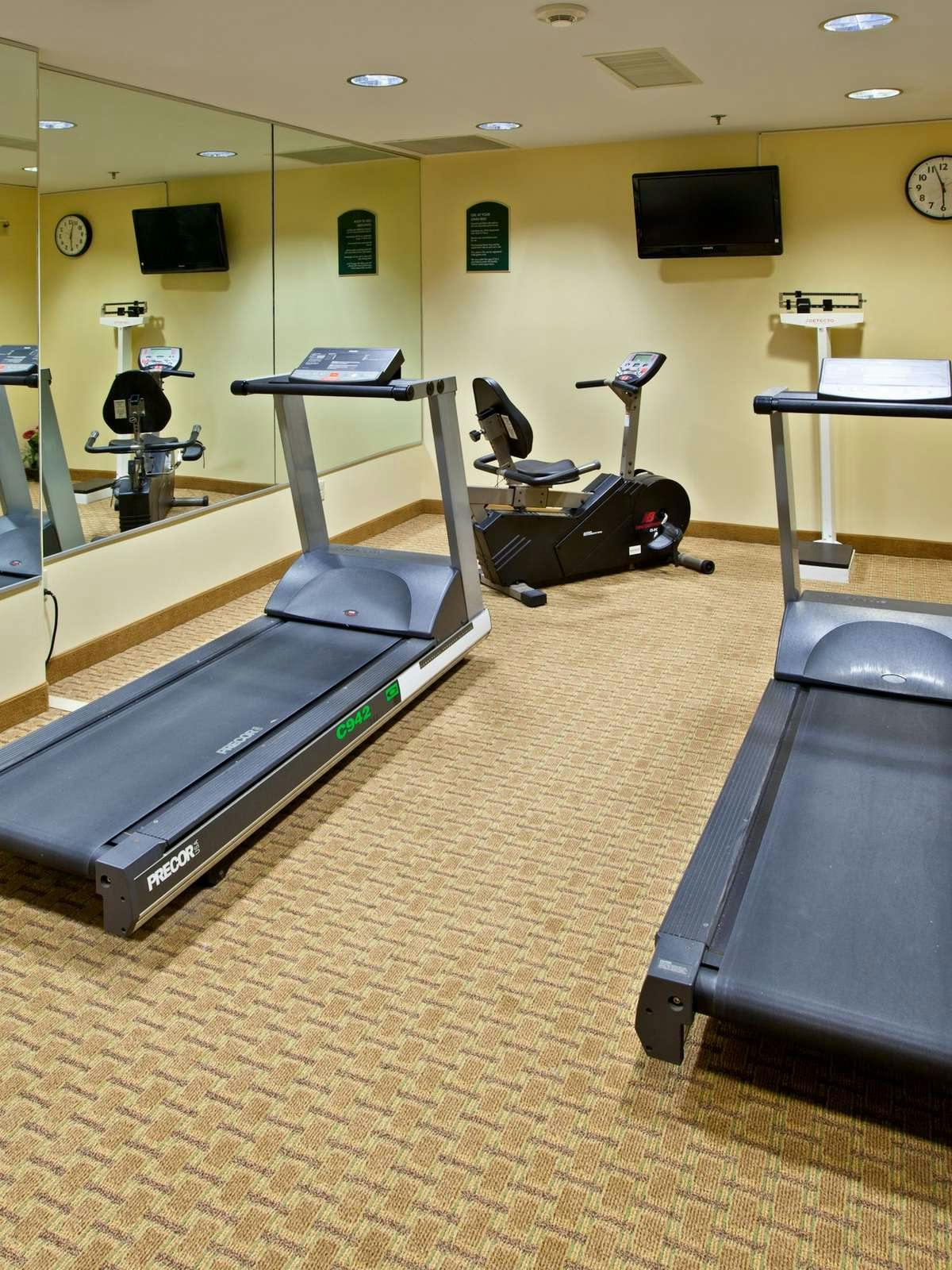 Hotel Holiday Inn Express Hotel & Suites Greenville photo 3