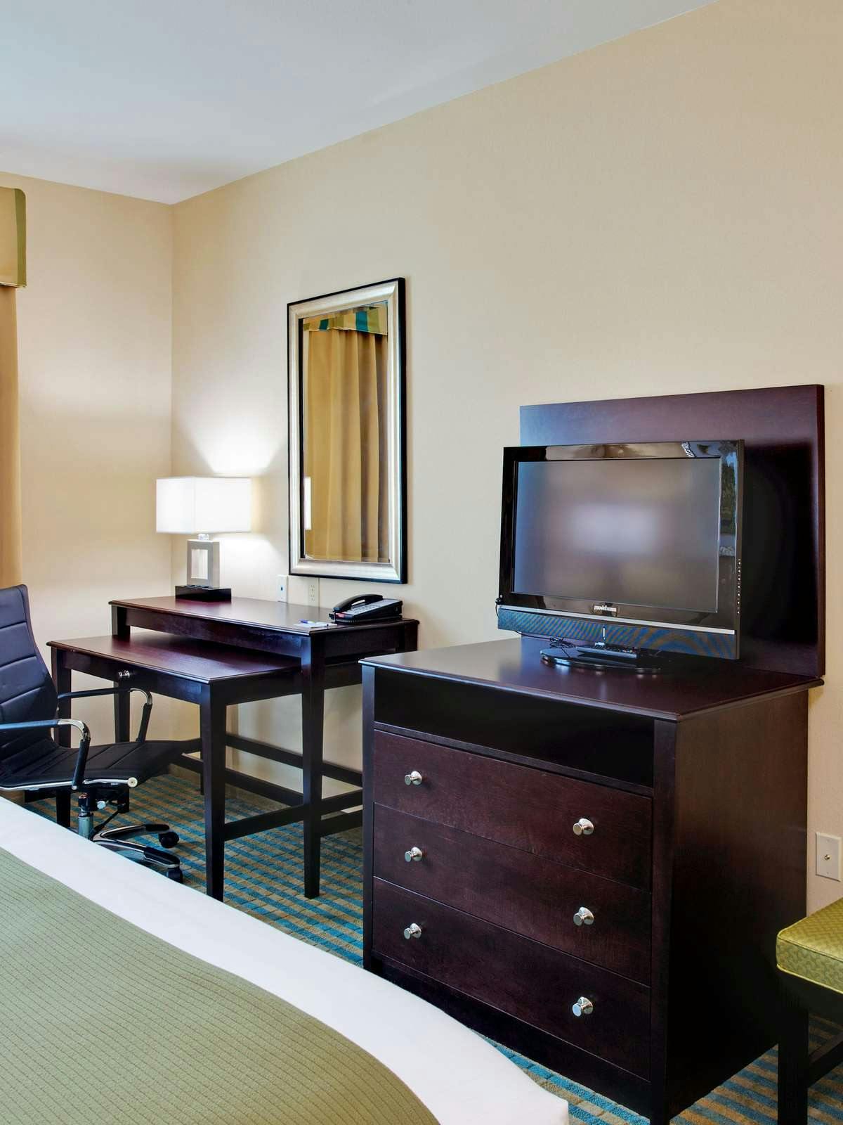 Hotel Holiday Inn Express Hotel & Suites Gulf Shores photo 2