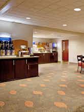 Hotel Holiday Inn Express Hotel & Suites Greenville Airport photo 5