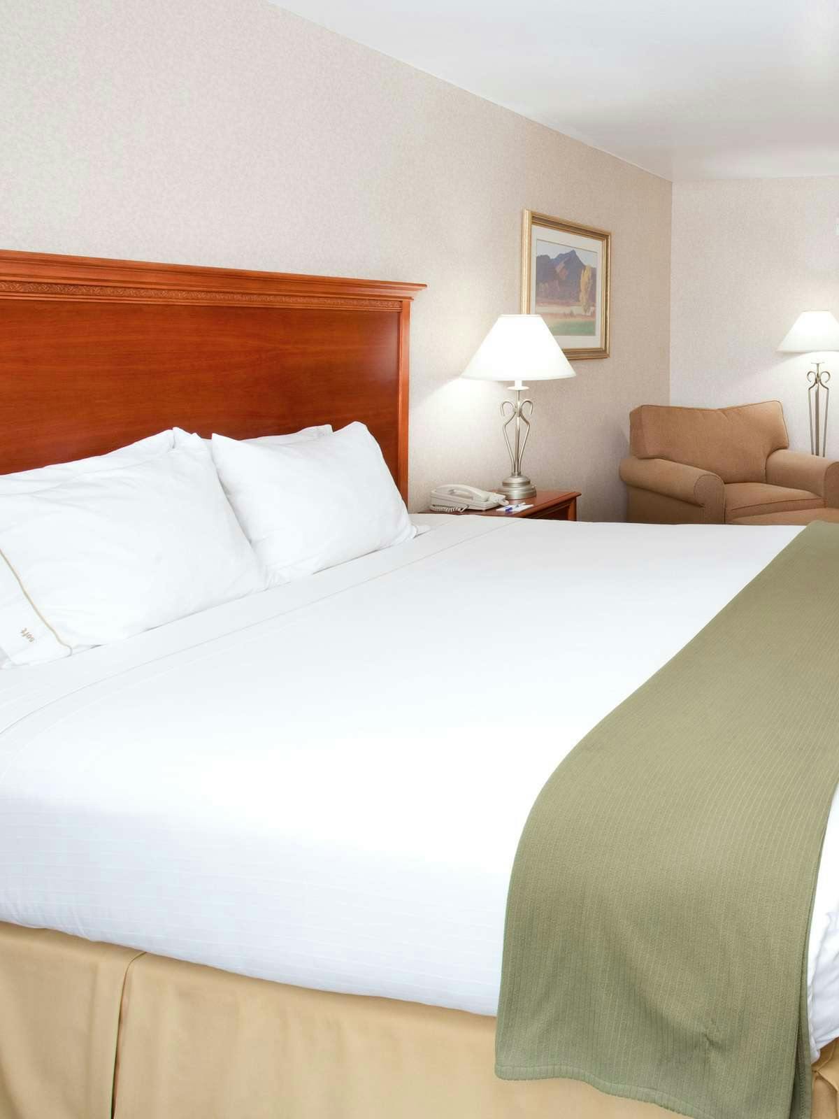 Hotel Holiday Inn Express Hotel & Suites Gunnison photo 1