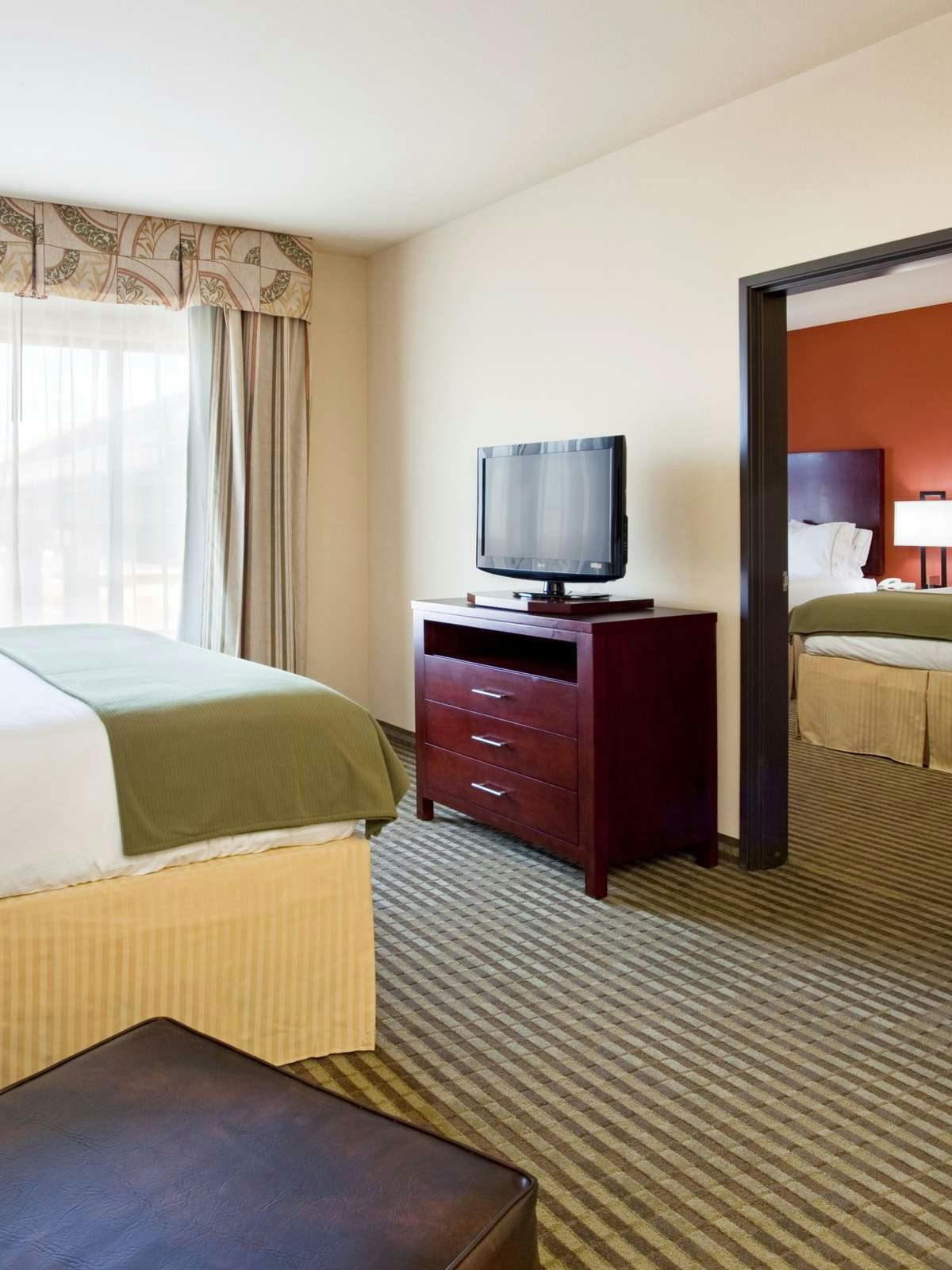 Hotel Holiday Inn Express Hotel & Suites Guthrie North Edmond photo 2