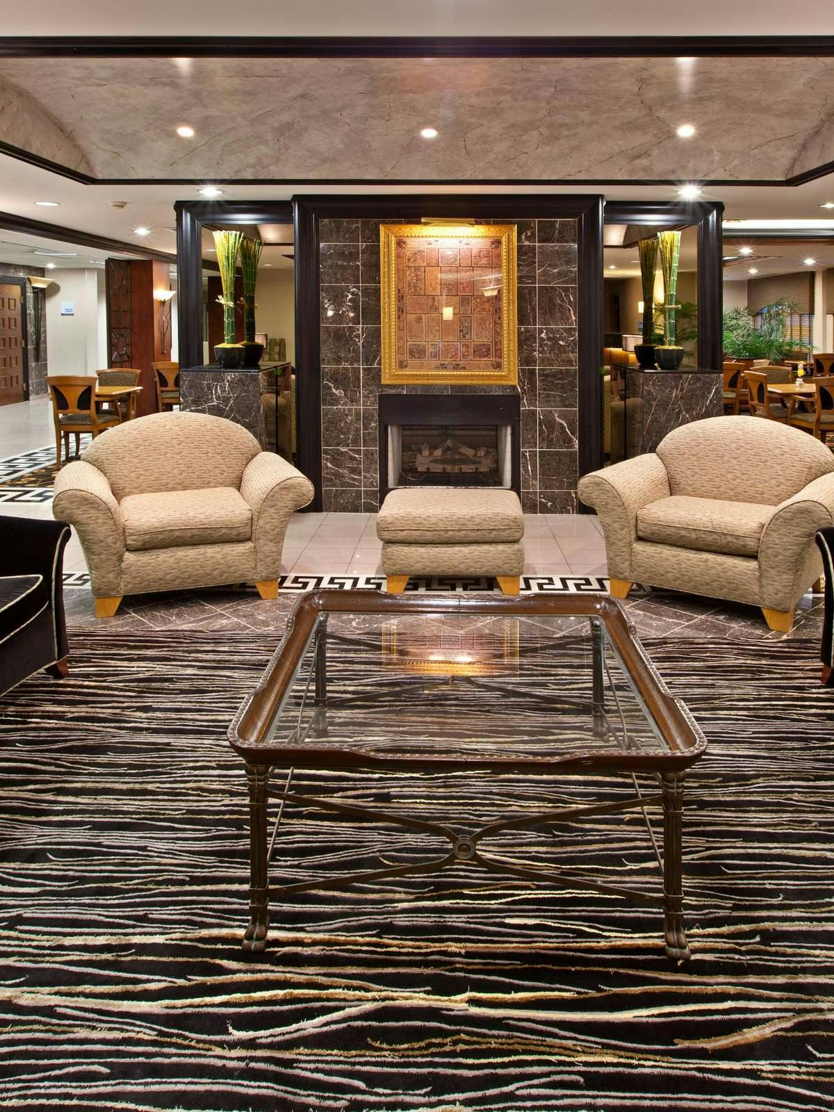 Hotel Holiday Inn Express Hotel & Suites Greenwood photo 3