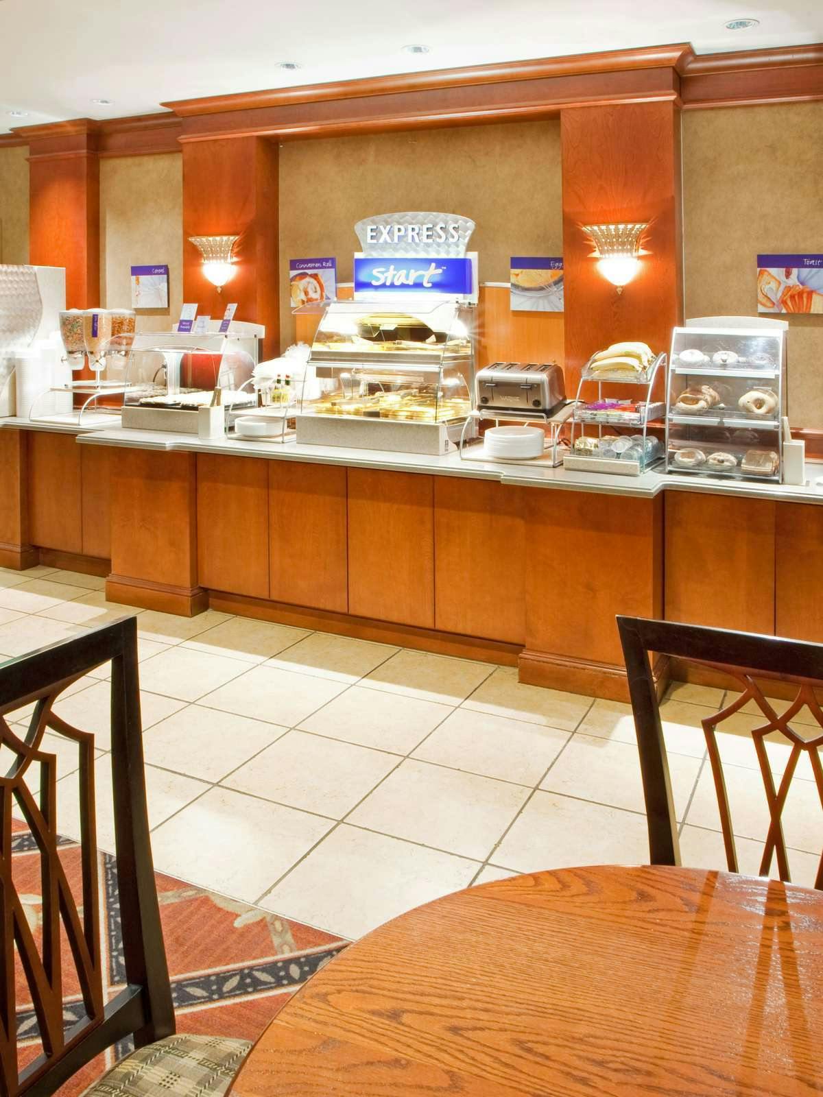 Hotel Holiday Inn Express Hotel & Suites Hagerstown photo 5