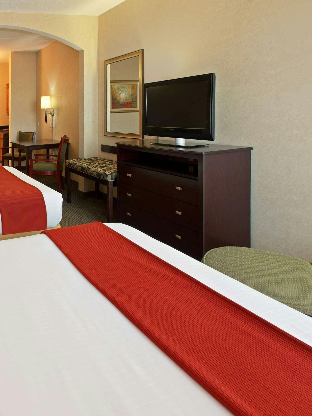 Hotel Holiday Inn Express Hotel & Suites Harrison photo 2