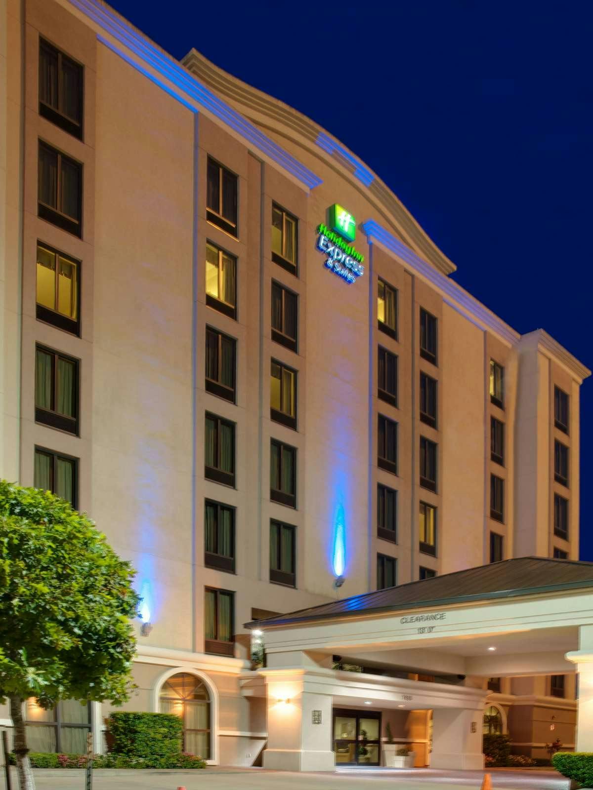 Holiday Inn Express Hotel & Suites Houston Memorial Park