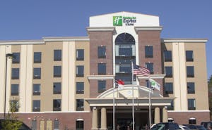 Holiday Inn Express Hotel & Suites Hope Mills - Airport