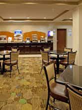 Hotel Holiday Inn Express Hotel & Suites Hope Mills - Airport photo 5