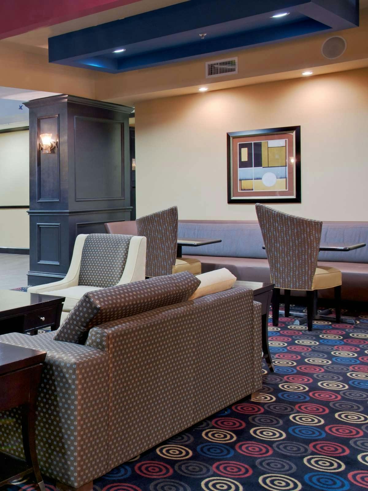 Hotel Holiday Inn Express Hotel & Suites Huntsville photo 3