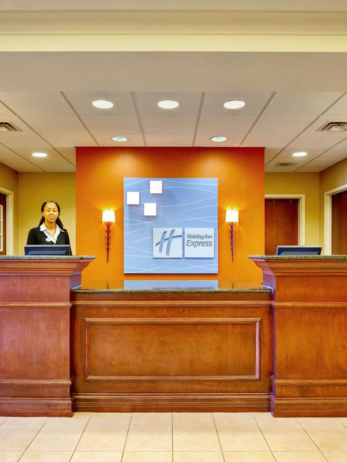 Hotel Holiday Inn Express Hotel & Suites Jackson Flowood photo 5