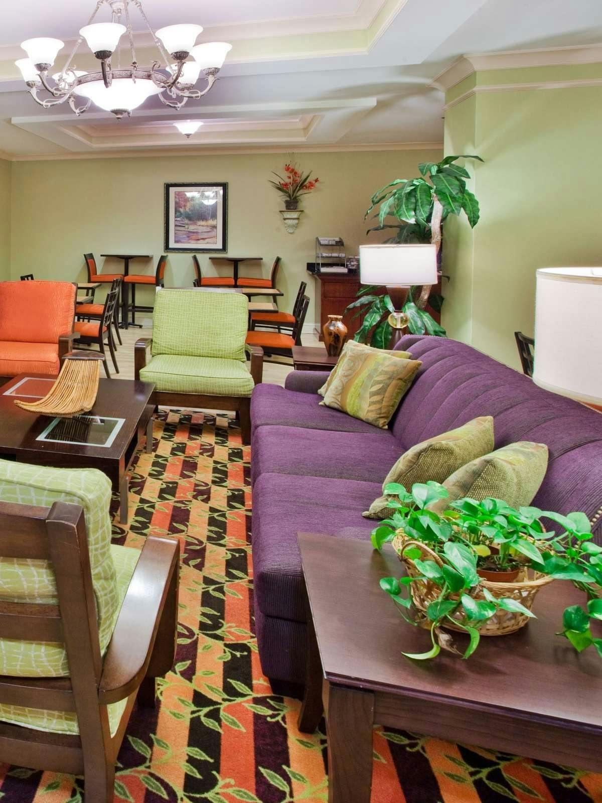 Hotel Holiday Inn Express Hotel & Suites I 85 photo 3