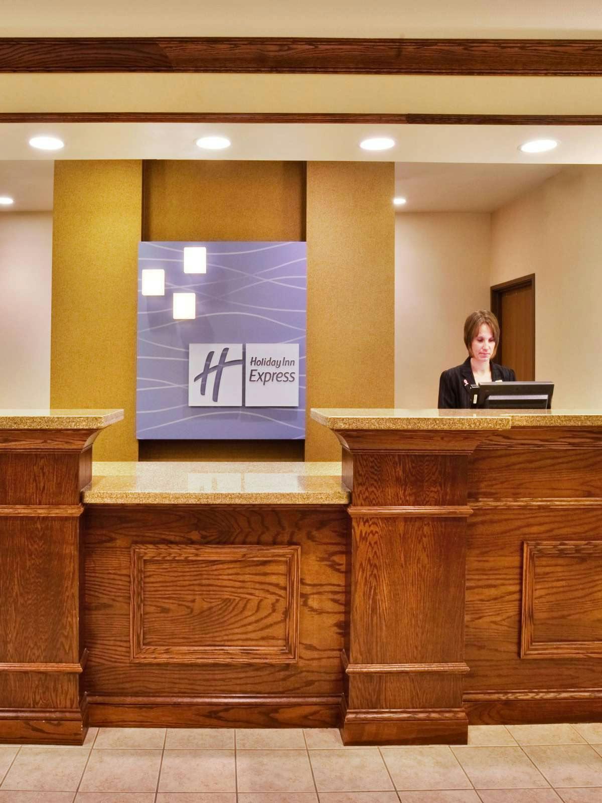 Hotel Holiday Inn Express Hotel & Suites Jacksonville photo 4