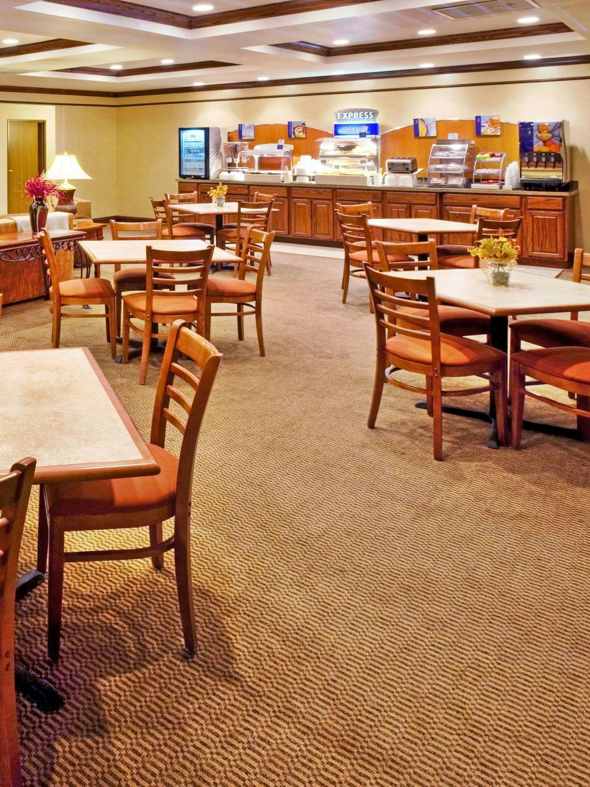 Hotel Holiday Inn Express Hotel & Suites Jacksonville photo 5