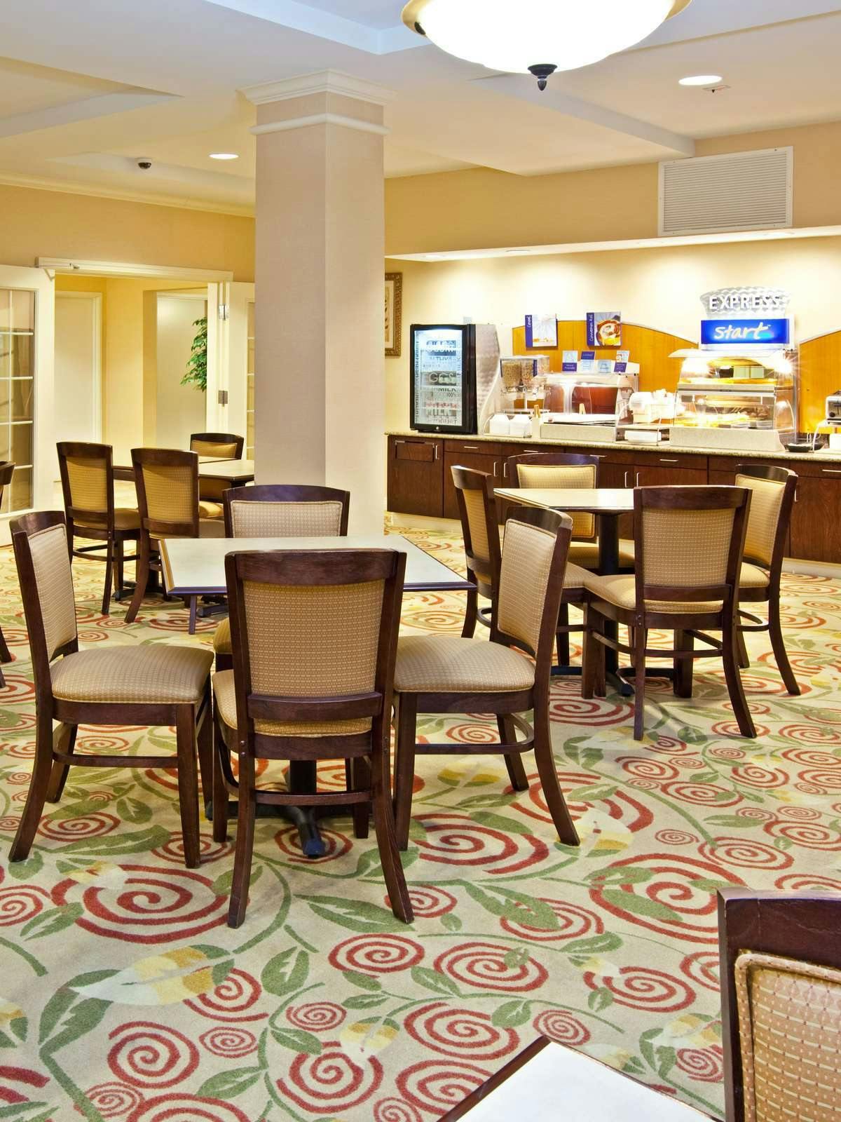 Hotel Holiday Inn Express Hotel & Suites Jasper photo 4