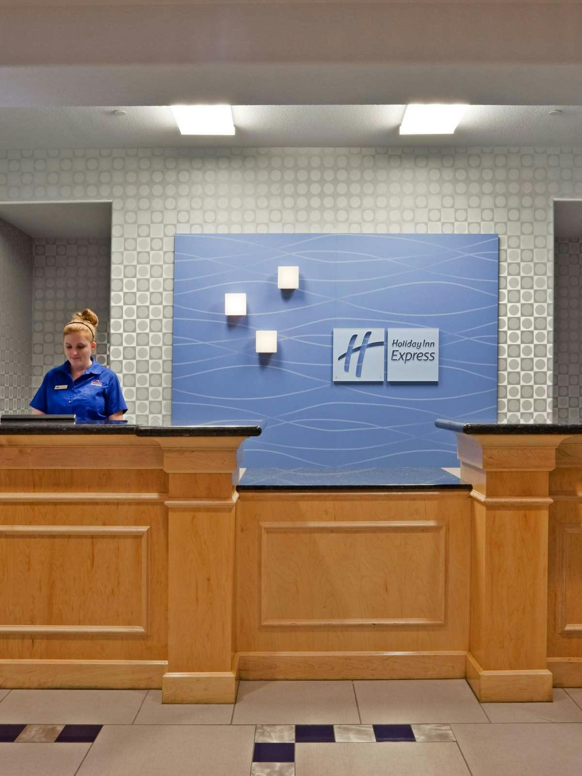 Hotel Holiday Inn Express Hotel & Suites Hutto photo 4