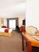 Hotel Holiday Inn Express Hotel & Suites I 26 @Harbison Blvd photo 2