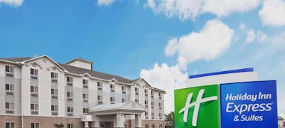 Holiday Inn Express Hotel & Suites Jenks