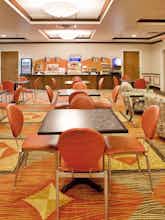 Hotel Holiday Inn Express Hotel & Suites Kansas City Grandview photo 4