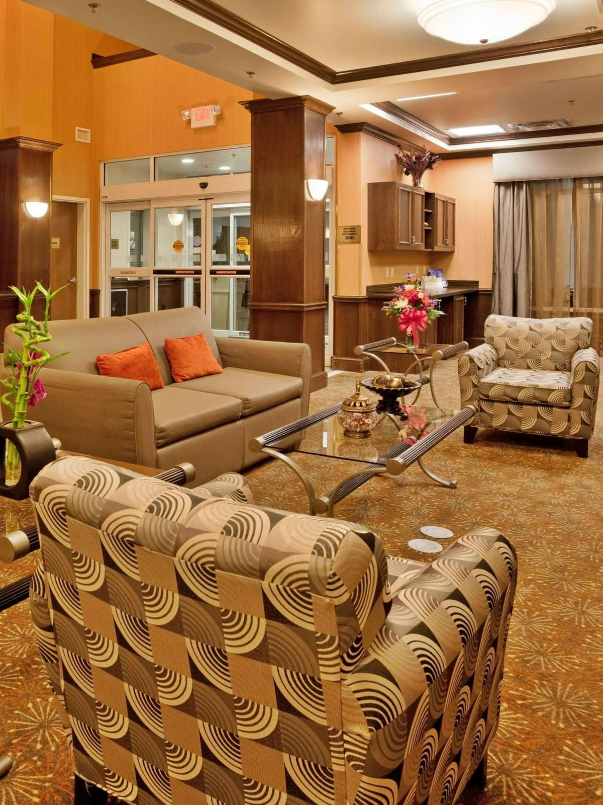 Hotel Holiday Inn Express Hotel & Suites Kansas City Grandview photo 2