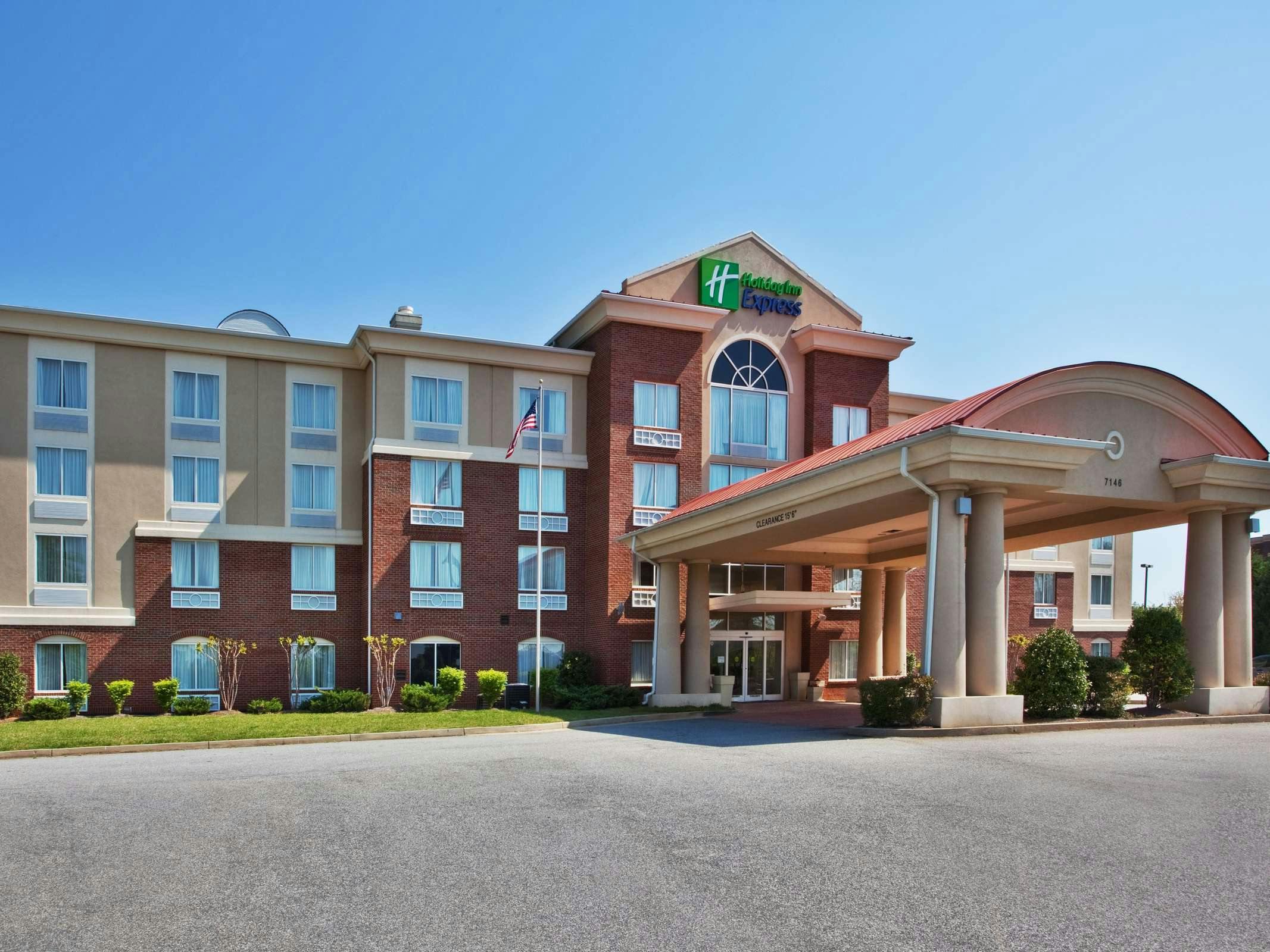 Holiday Inn Express Hotel & Suites John's Creek