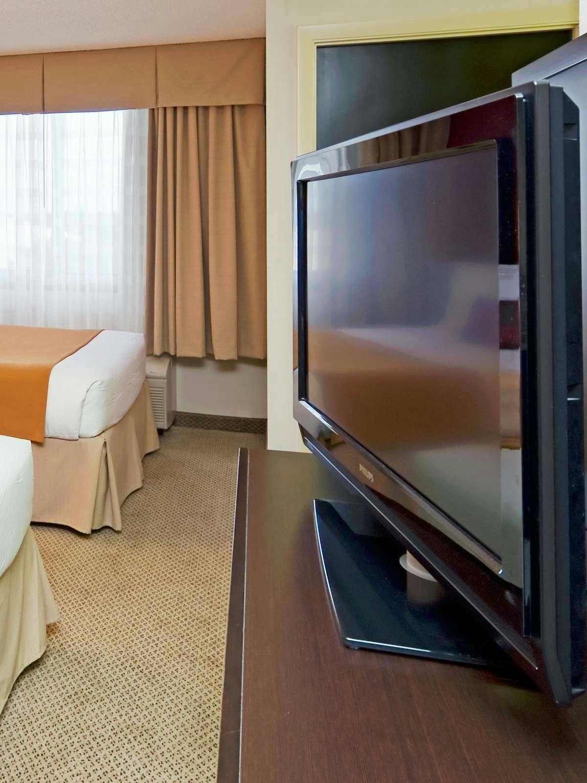 Hotel Holiday Inn Express Hotel & Suites Kendall East Miami photo 2