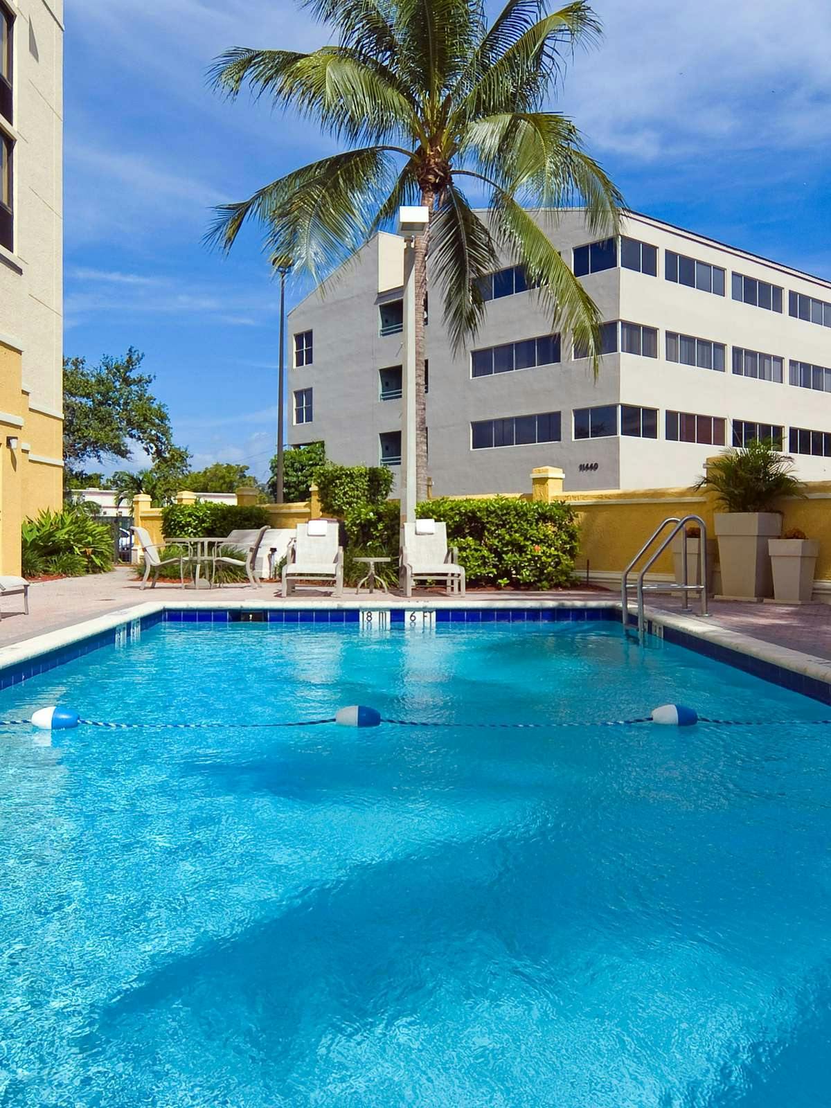 Hotel Holiday Inn Express Hotel & Suites Kendall East Miami photo 5