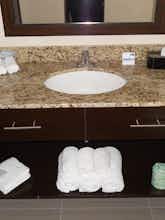 Hotel Holiday Inn Express Hotel & Suites Kansas City Medical Center photo 3