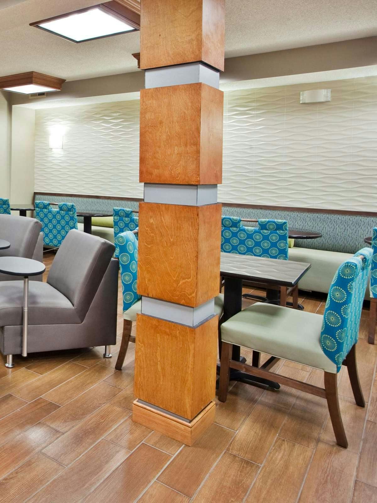 Hotel Holiday Inn Express Hotel & Suites Kimball photo 5