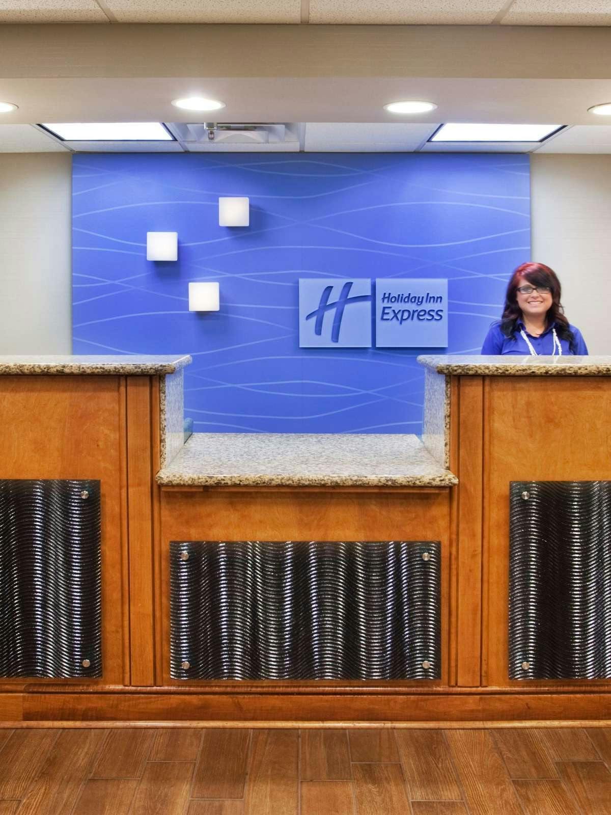 Hotel Holiday Inn Express Hotel & Suites Kimball photo 4