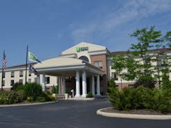 Holiday Inn Express Hotel & Suites Kent State