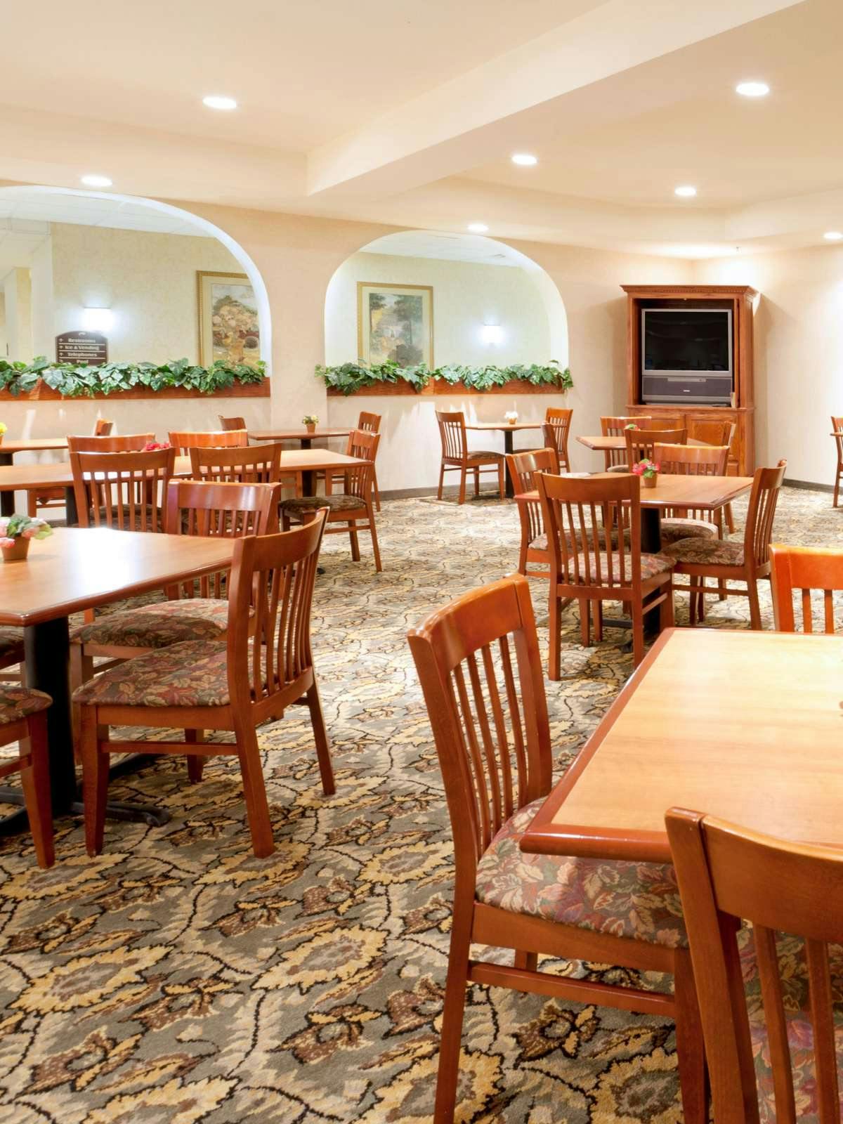 Hotel Holiday Inn Express Hotel & Suites Kerrville photo 5