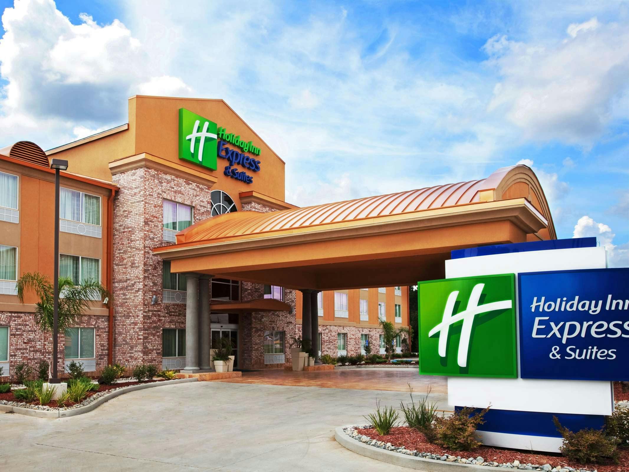 Holiday Inn Express Hotel & Suites Lafayette South