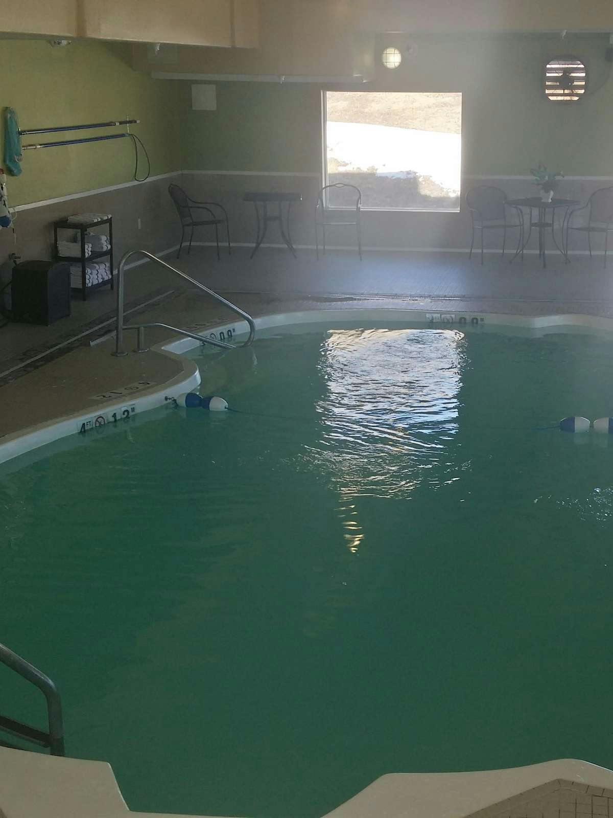 Hotel Holiday Inn Express Hotel & Suites Kansas City Sport Complex photo 4