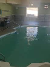 Hotel Holiday Inn Express Hotel & Suites Kansas City Sport Complex photo 4