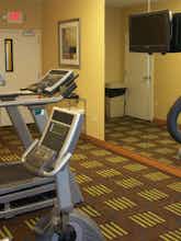 Hotel Holiday Inn Express Hotel & Suites Kansas City Sport Complex photo 5