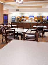 Hotel Holiday Inn Express Hotel & Suites Lamar photo 5