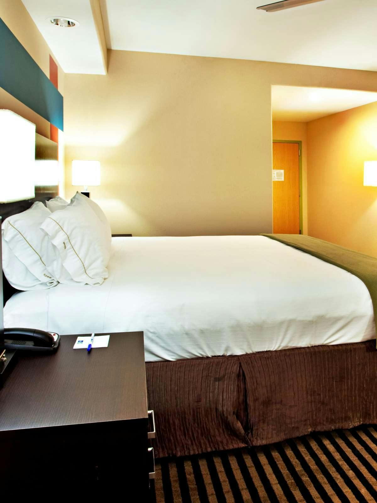 Hotel Holiday Inn Express Hotel & Suites La Place photo 1