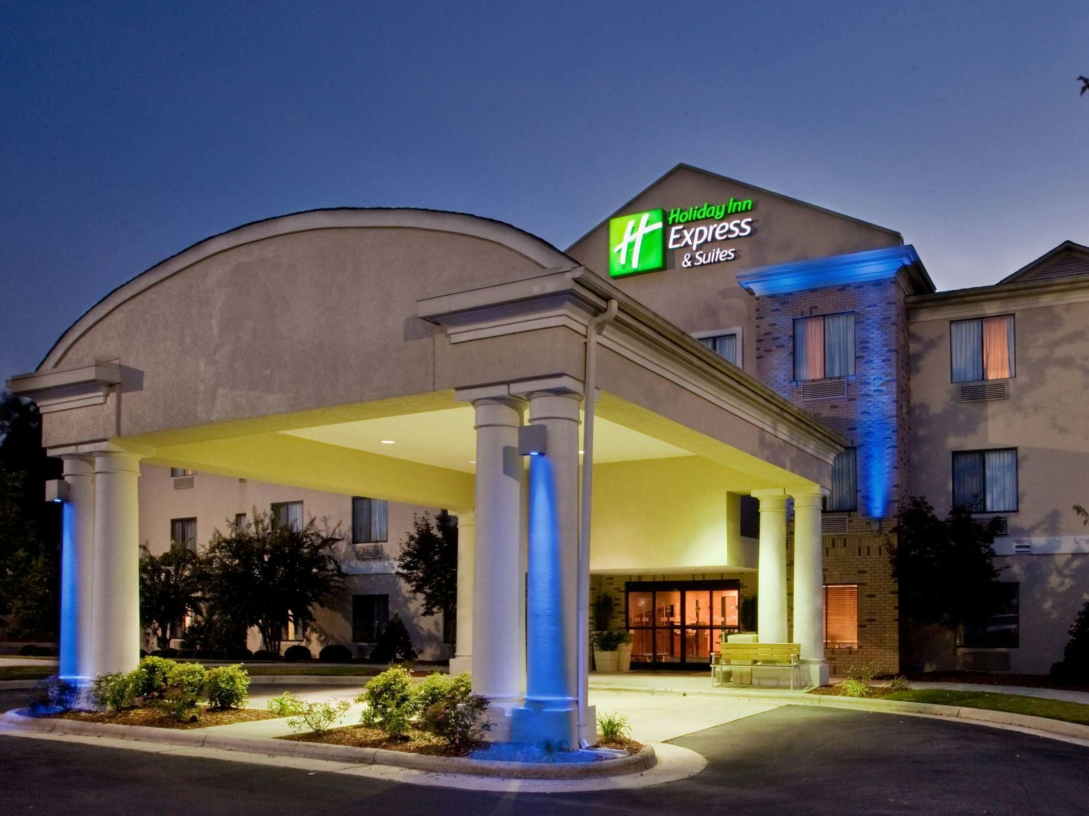 Holiday Inn Express Hotel & Suites Kinston
