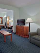 Hotel Holiday Inn Express Hotel & Suites Lake Okeechobee photo 2