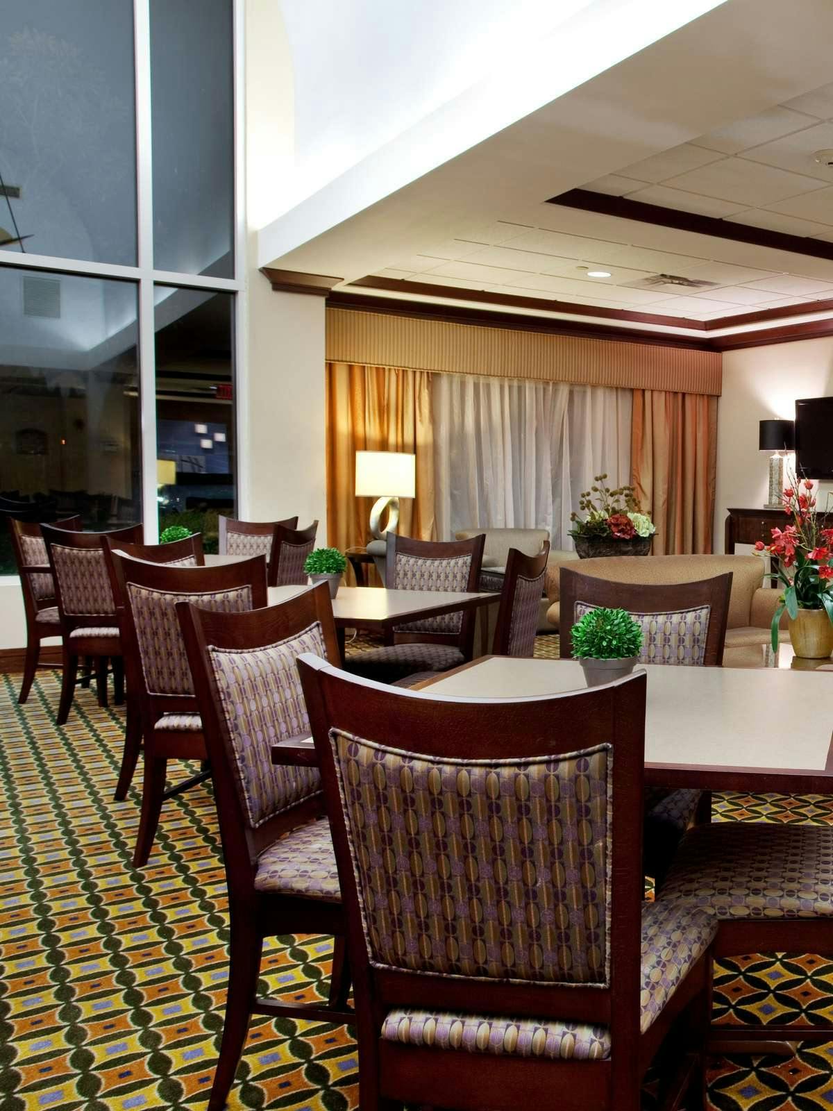 Hotel Holiday Inn Express Hotel & Suites Lafayette photo 4