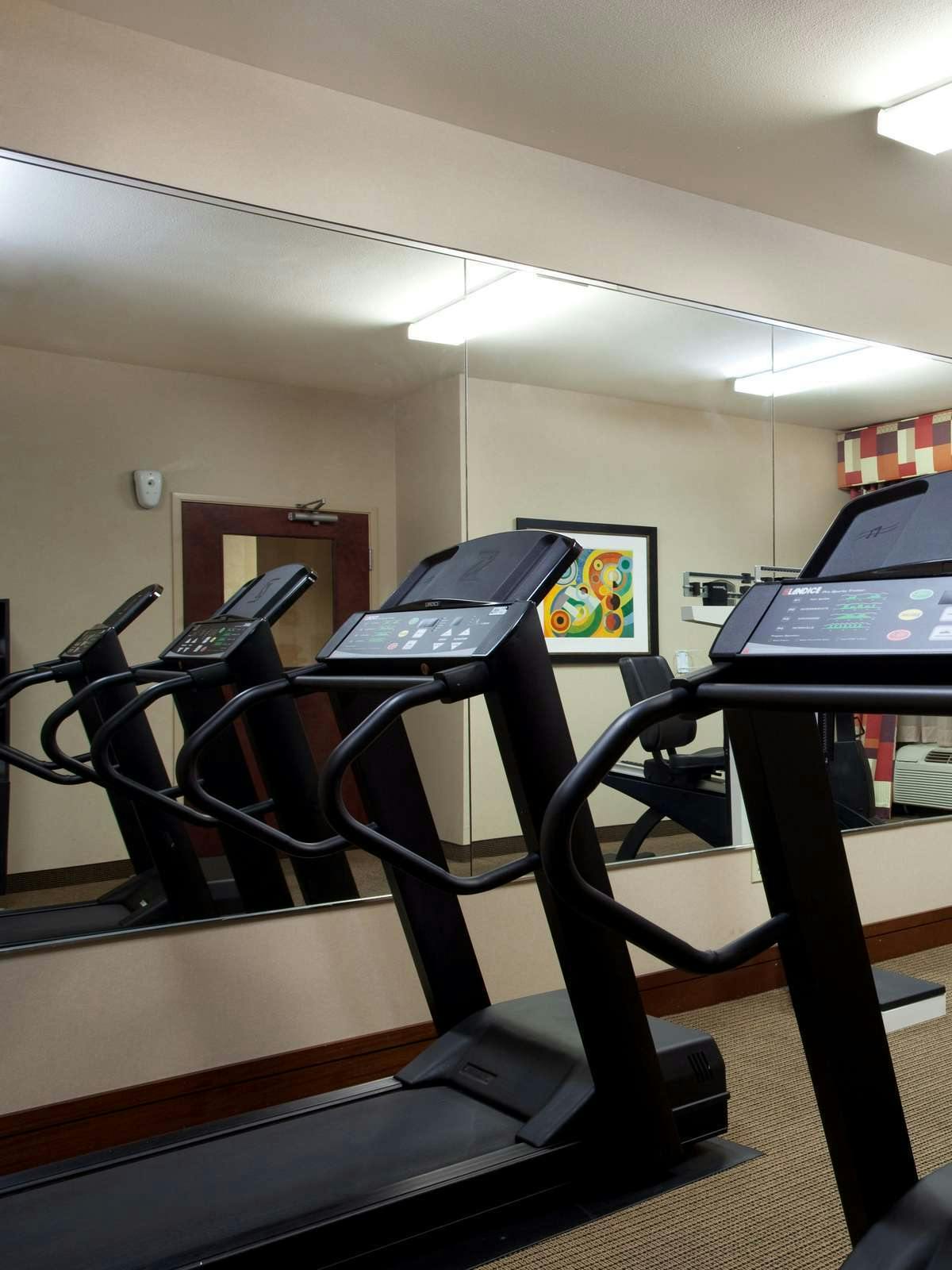 Hotel Holiday Inn Express Hotel & Suites Lafayette photo 5