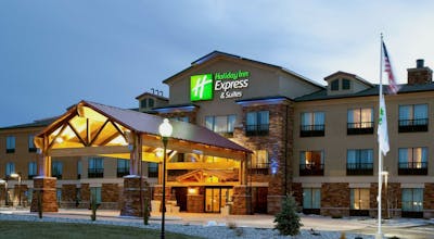 Holiday Inn Express Hotel & Suites Lander