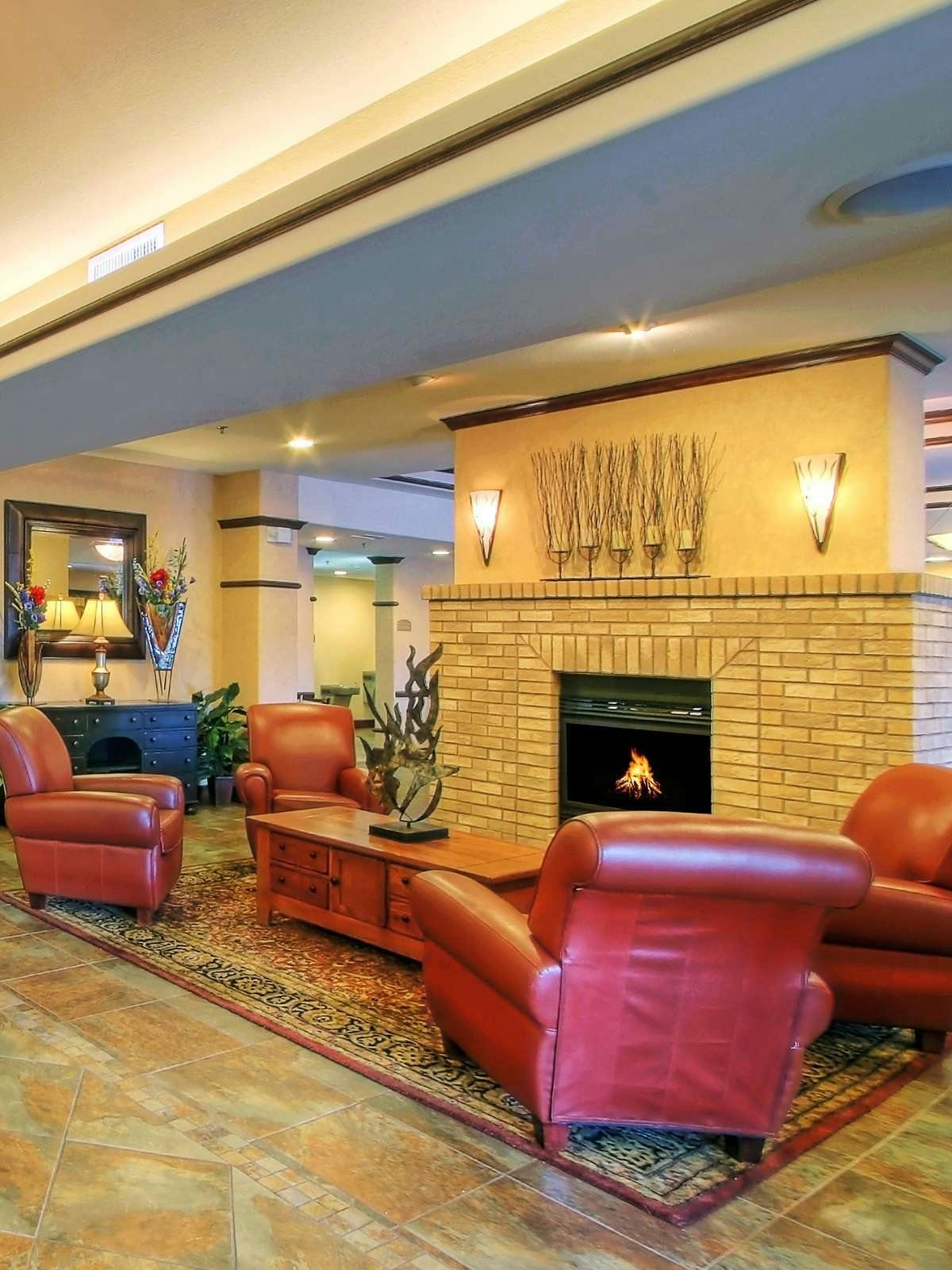 Hotel Holiday Inn Express Hotel & Suites Las Vegas photo 3