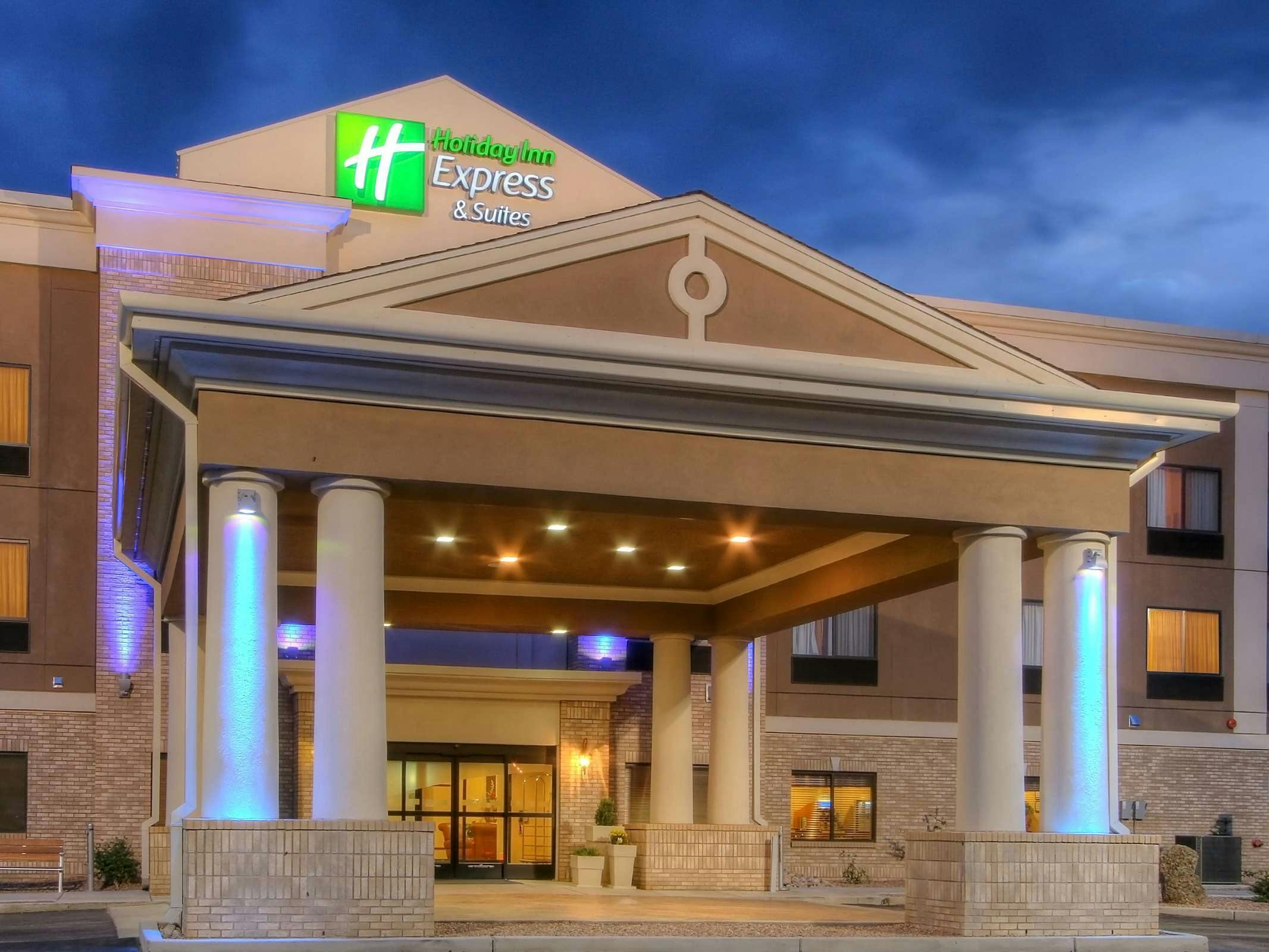 Holiday Inn Express Hotel & Suites Las Vegas