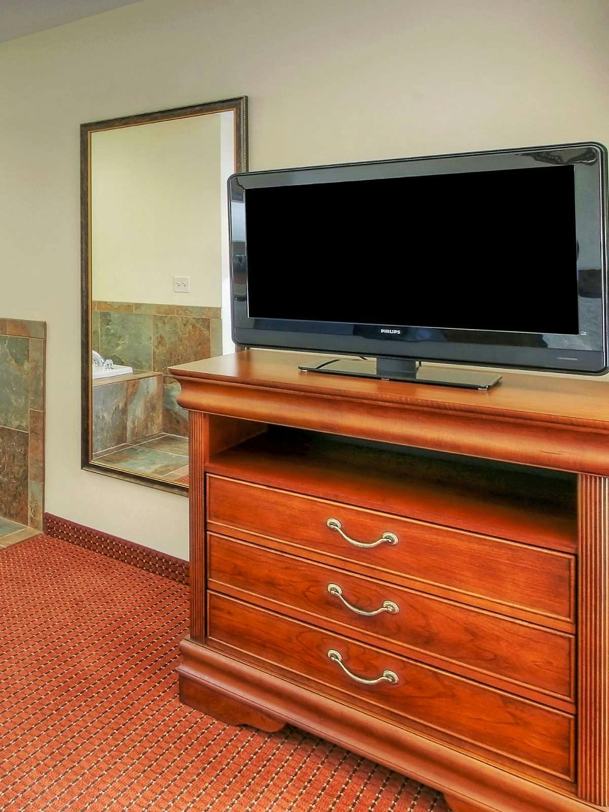 Hotel Holiday Inn Express Hotel & Suites Las Vegas photo 2