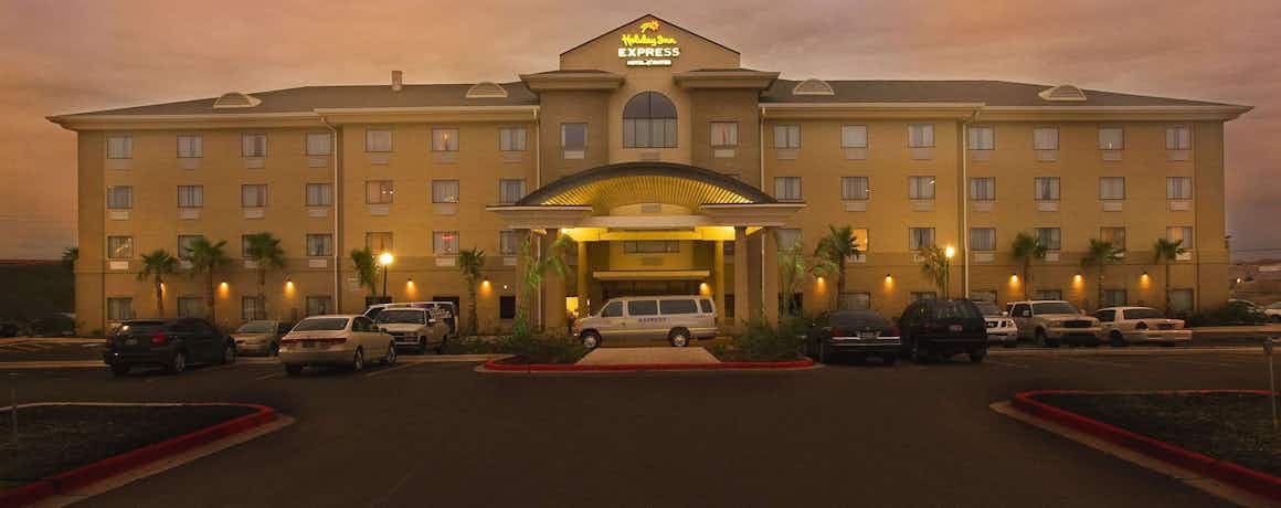 Holiday Inn Express Hotel & Suites Laredo