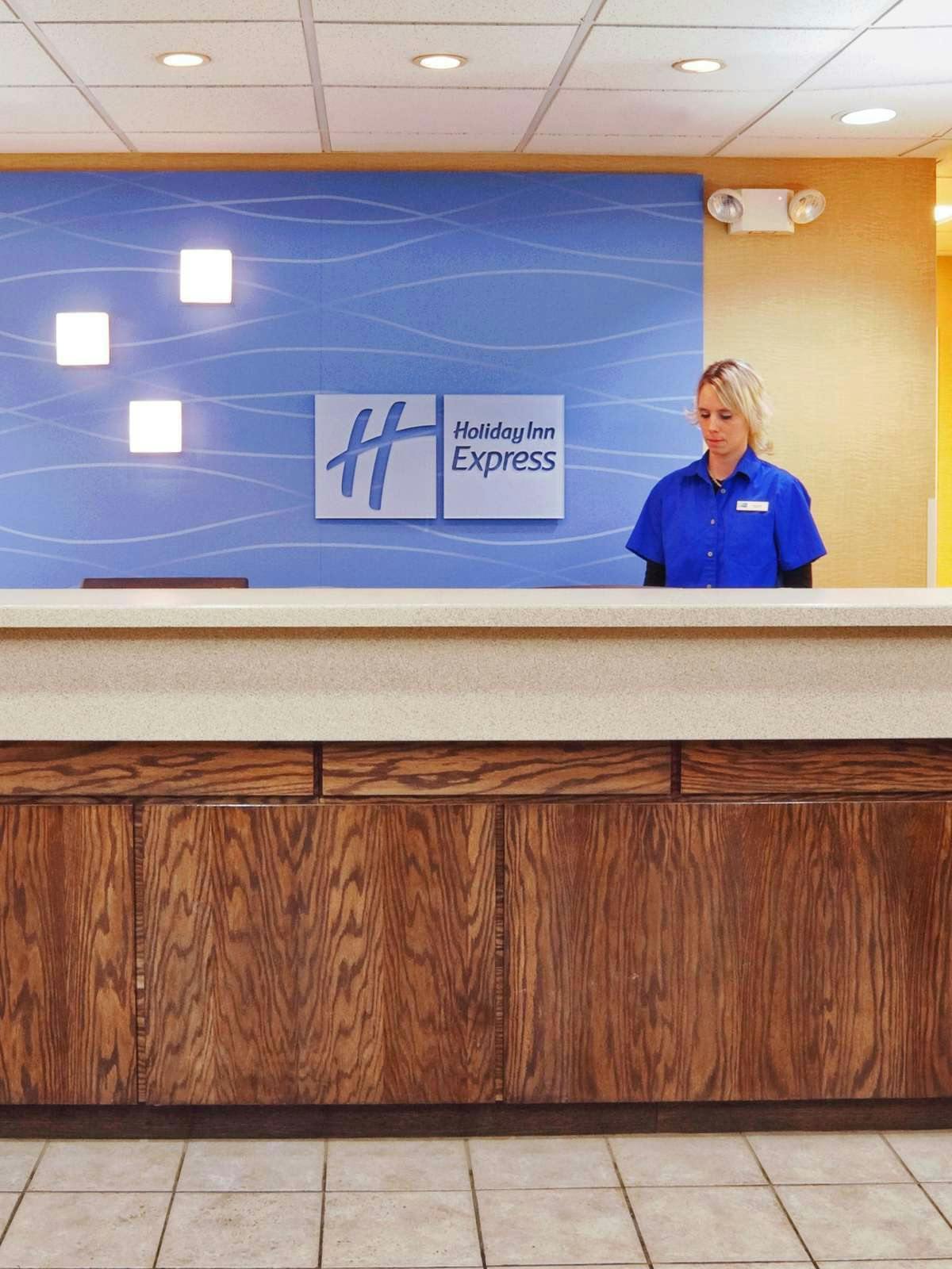 Hotel Holiday Inn Express Hotel & Suites Lebanon photo 4