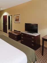 Hotel Holiday Inn Express Hotel & Suites Lebanon photo 2